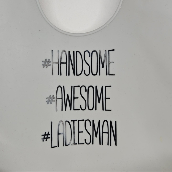 Hudson Baby Waterproof, Easy Wipe, Comfortable Silicone Bib with Pockets (2) - Picture 4 of 9